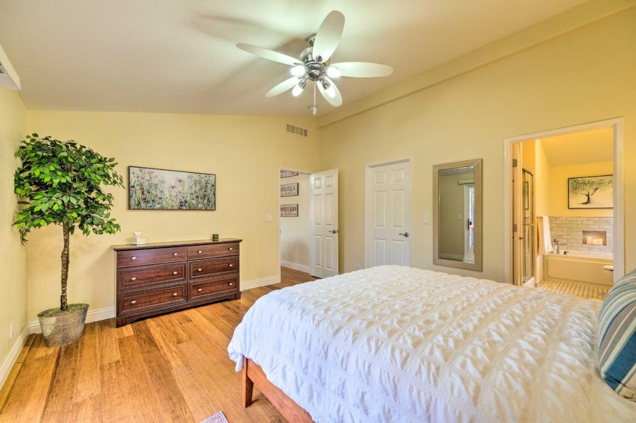 Groveland Gem With Deck, Game Room And Much More! Exteriér fotografie
